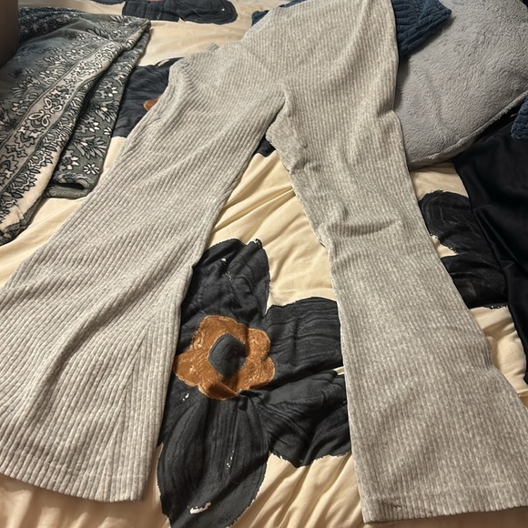 Aerie flare pants - Picture 2 of 5